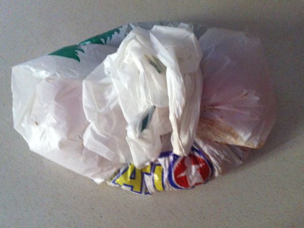 chiudere peperoni in un sacchetto di plastica
