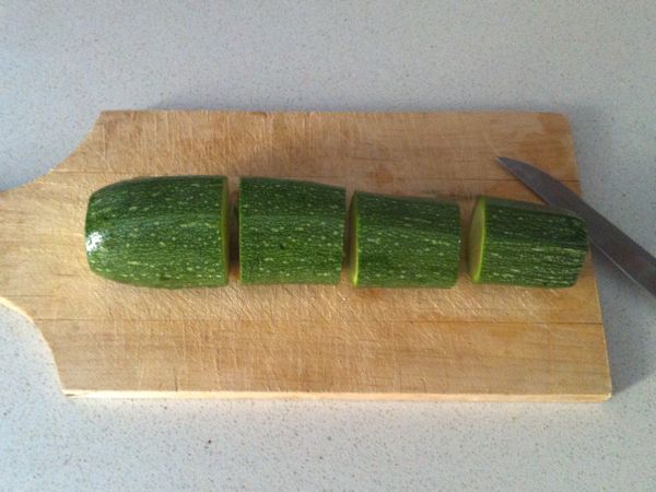 tagliare-zucchina