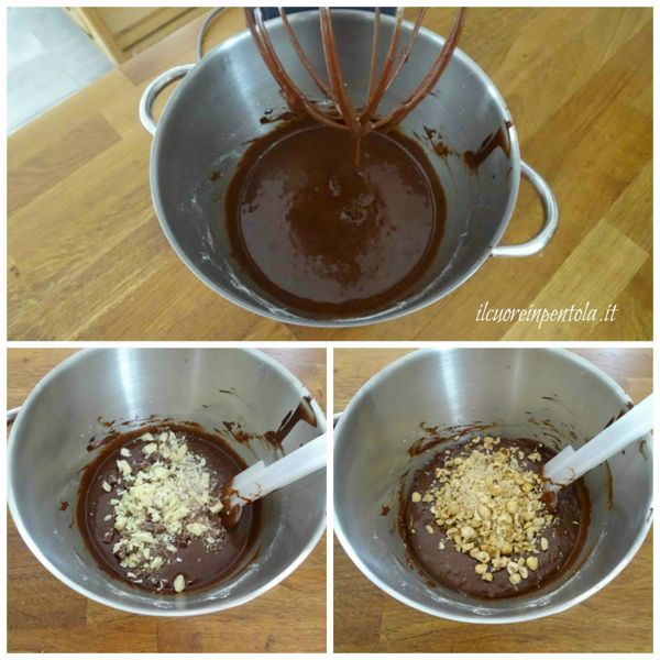 aggiungere cioccolato a pezzetti e frutta secca