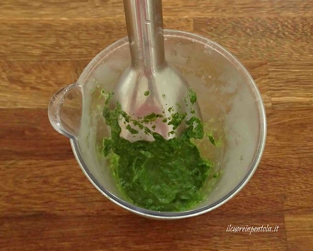 frullare spinaci