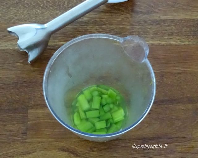 frullare asparagi