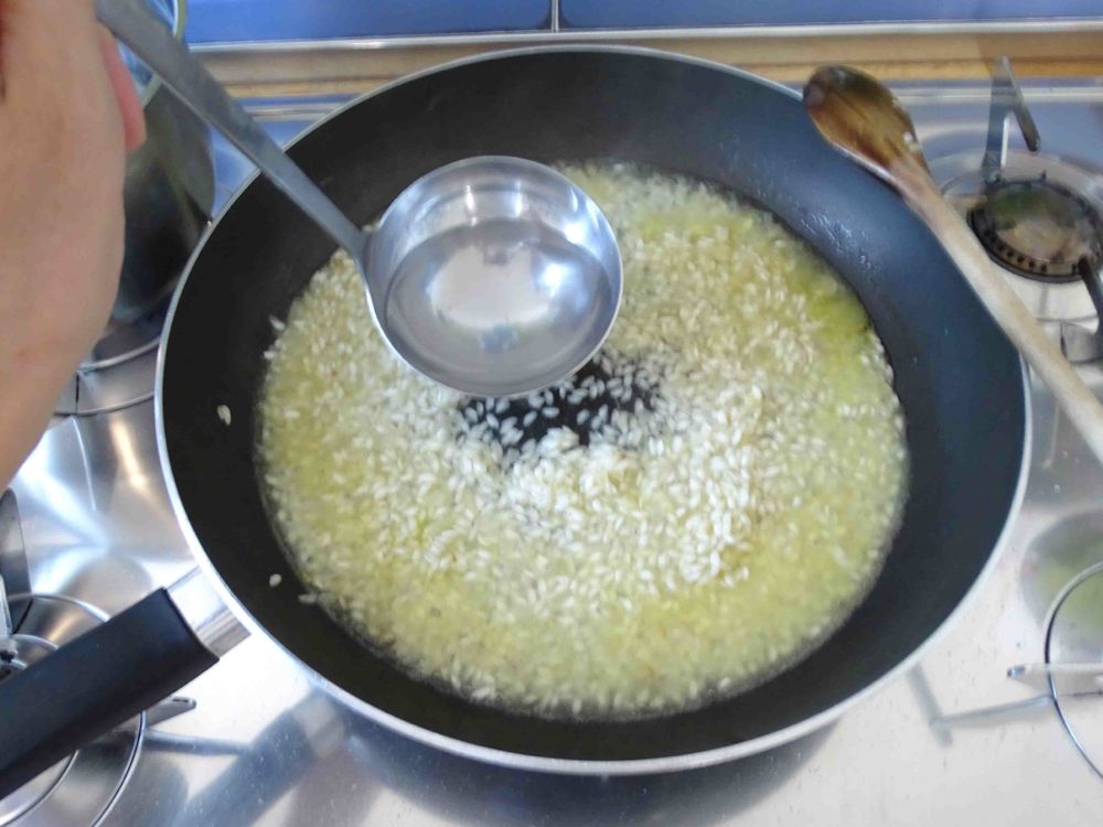 cuocere risotto
