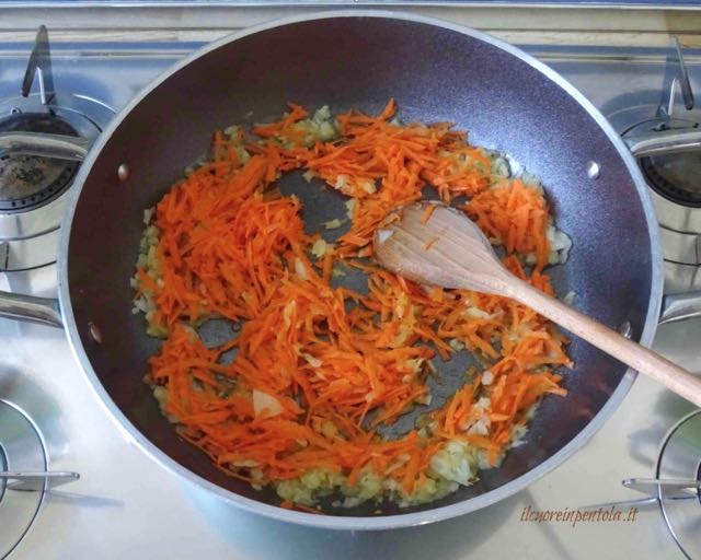 aggiungere carota 
