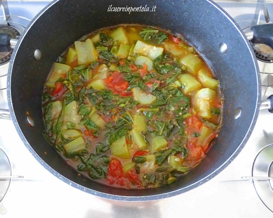 cuocere zucchina e tenerumi