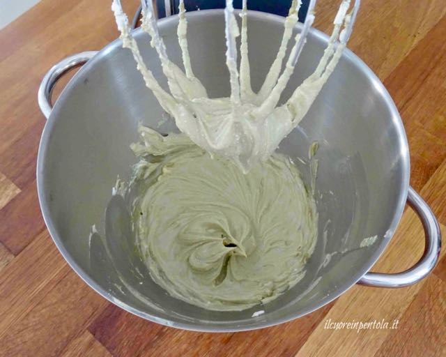 preparare crema pistacchi